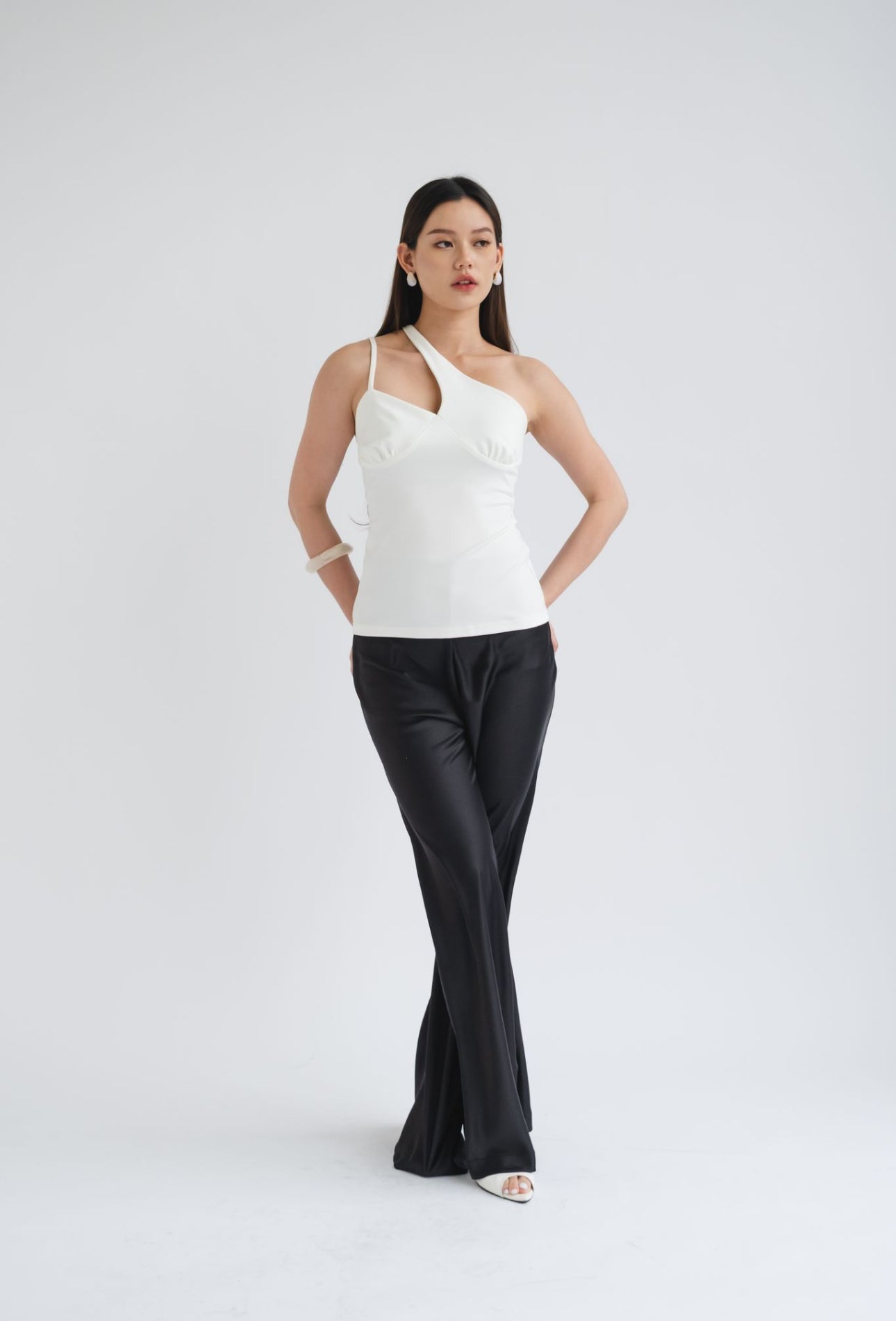 Faye Asymmetrical tank | White