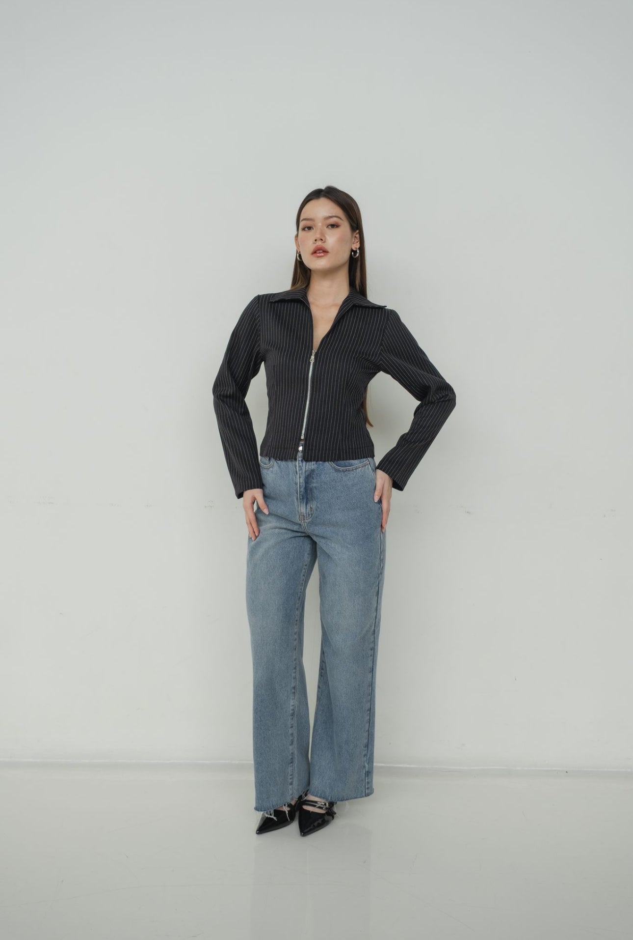 Zora Fitted Blazer | Black Stripe