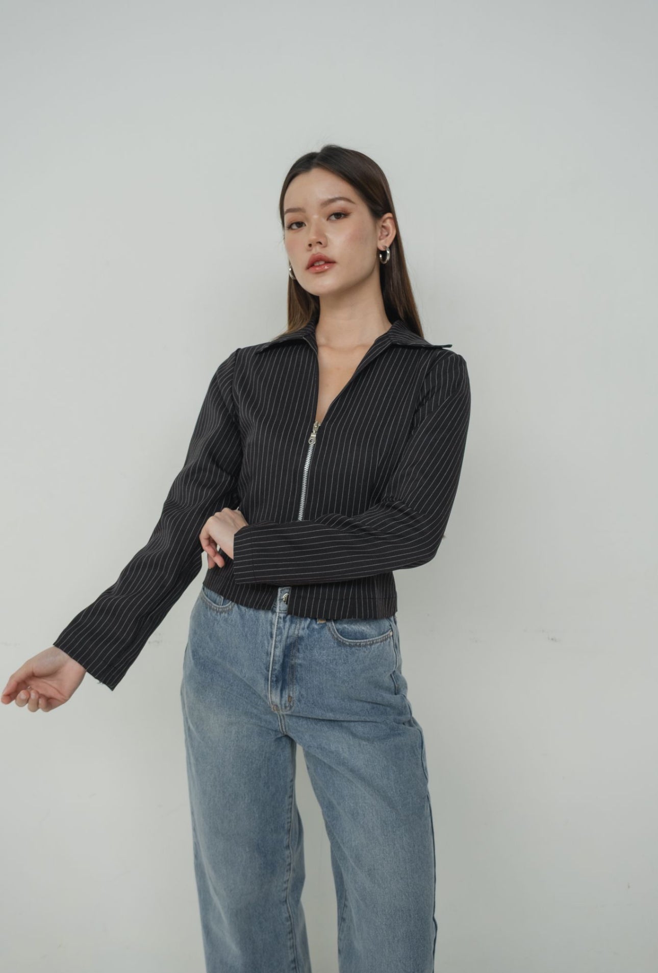 Zora Fitted Blazer | Black Stripe