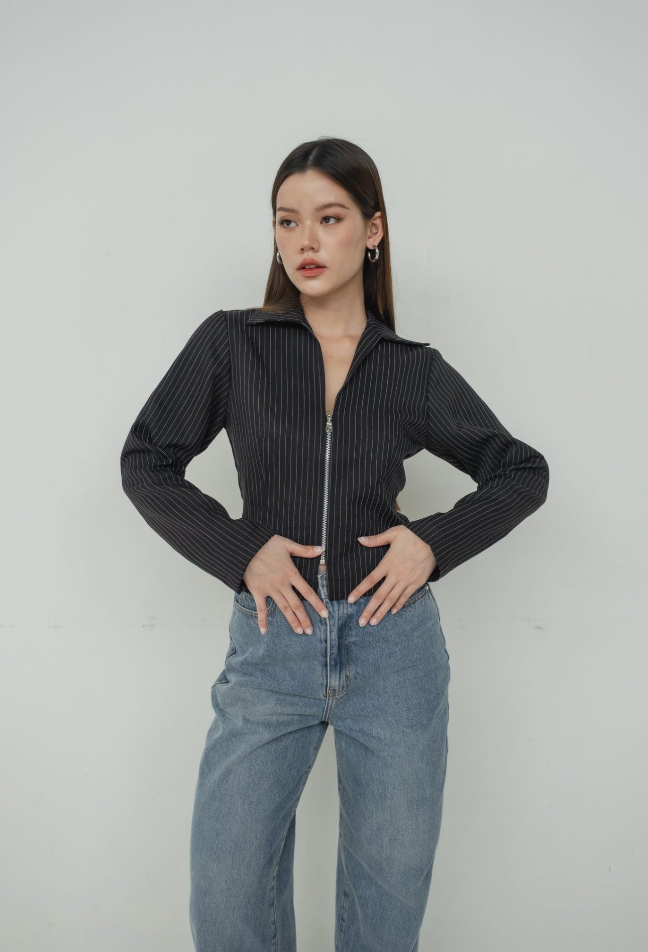 Zora Fitted Blazer | Black Stripe