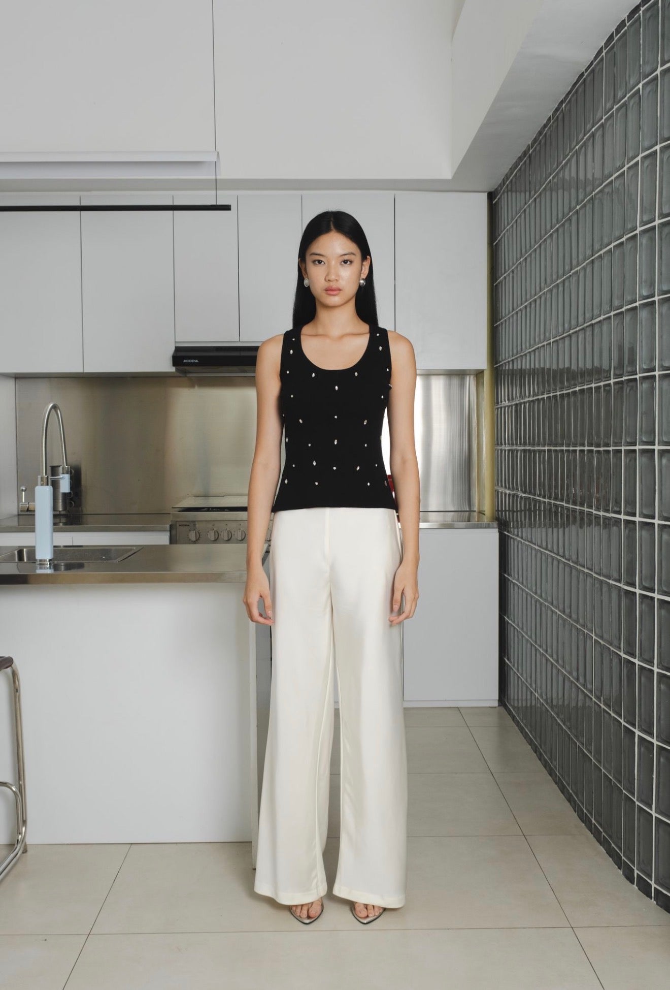 Ease Tanktop | Black Beads