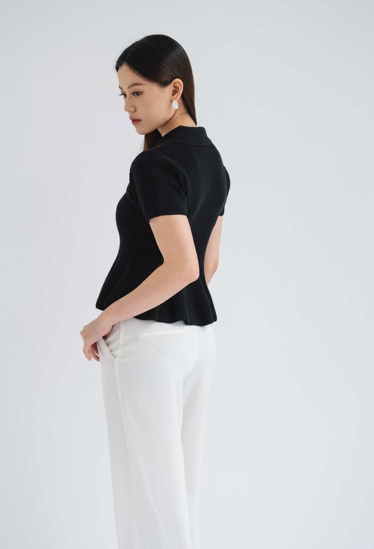 Zuri Polo Peplum Top | Black
