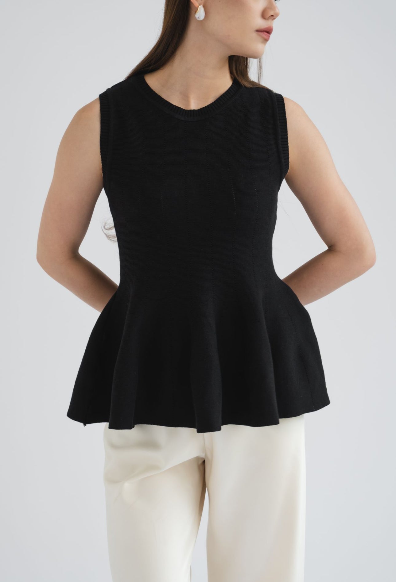 Lila Sleeveless Knit Top | Black