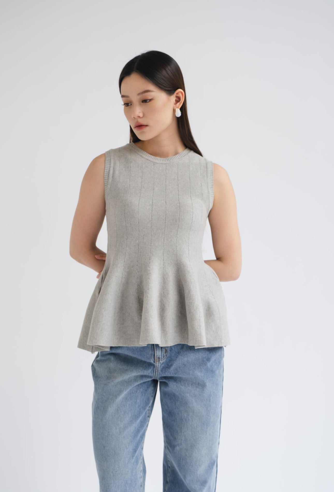 Lila Sleeveless Knit Top | Grey